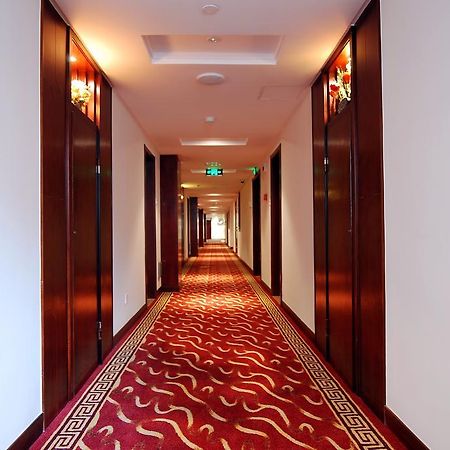 Byfond Hotel 上海市 エクステリア 写真