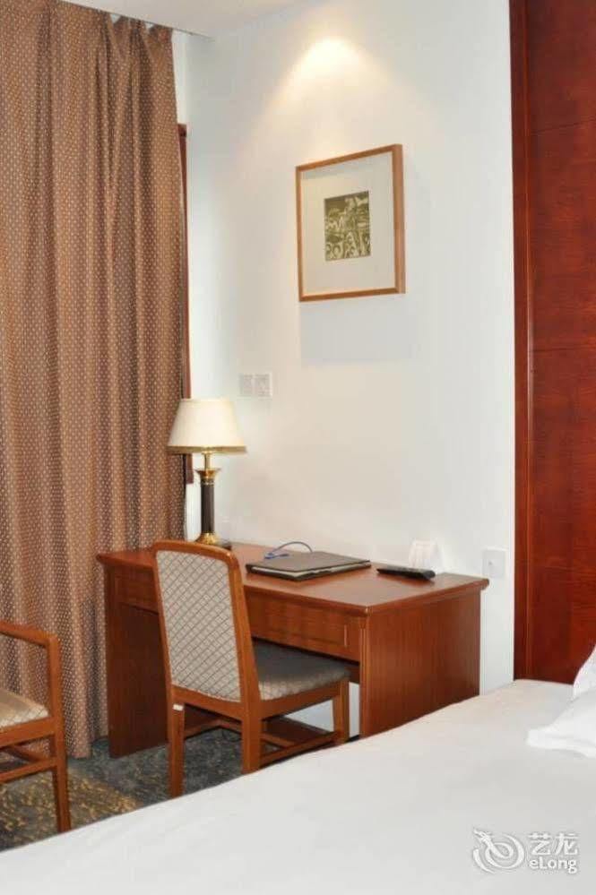 Byfond Hotel 上海市 エクステリア 写真