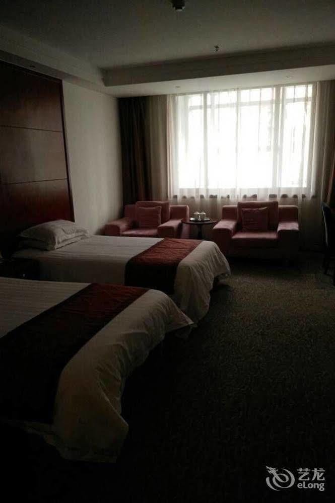 Byfond Hotel 上海市 エクステリア 写真